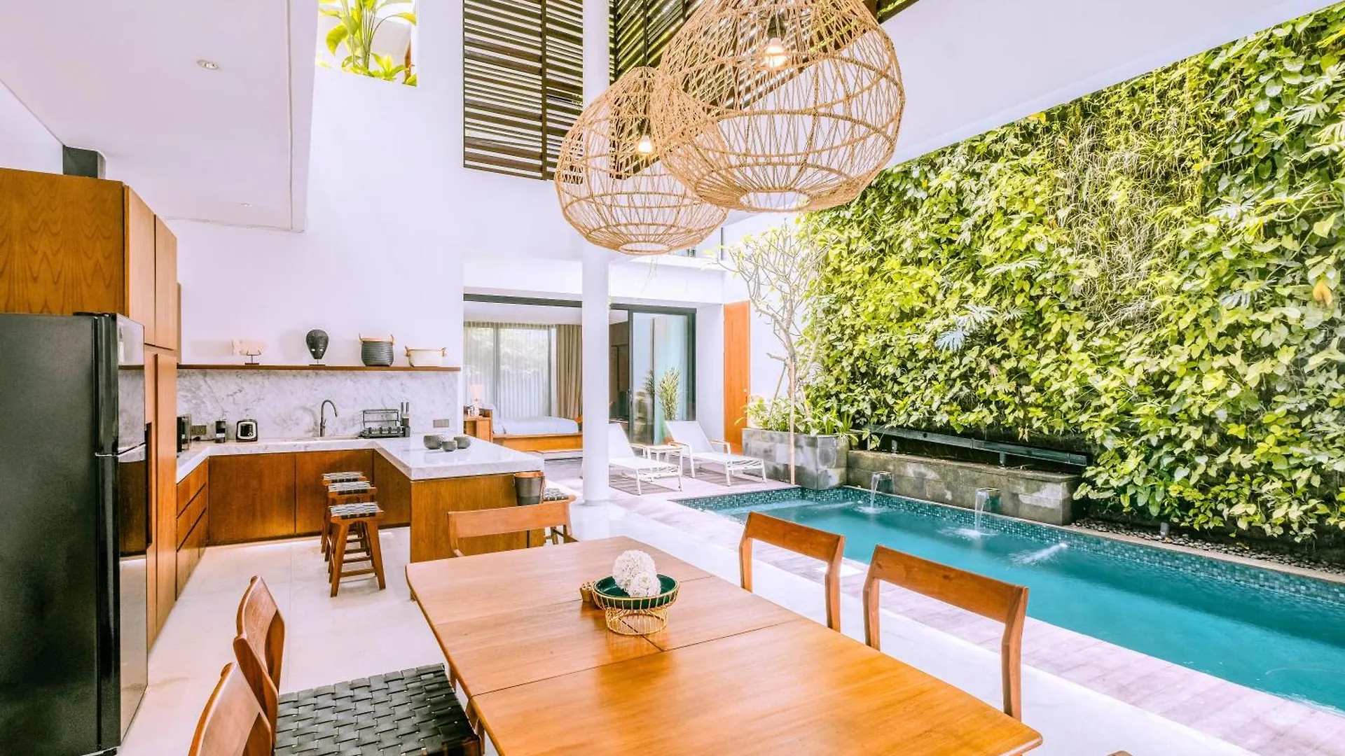 Entire Villa 3 Bedroom Private Pool Live Location #A19 Canggu  0*, Canggu (Bali) Indonesia