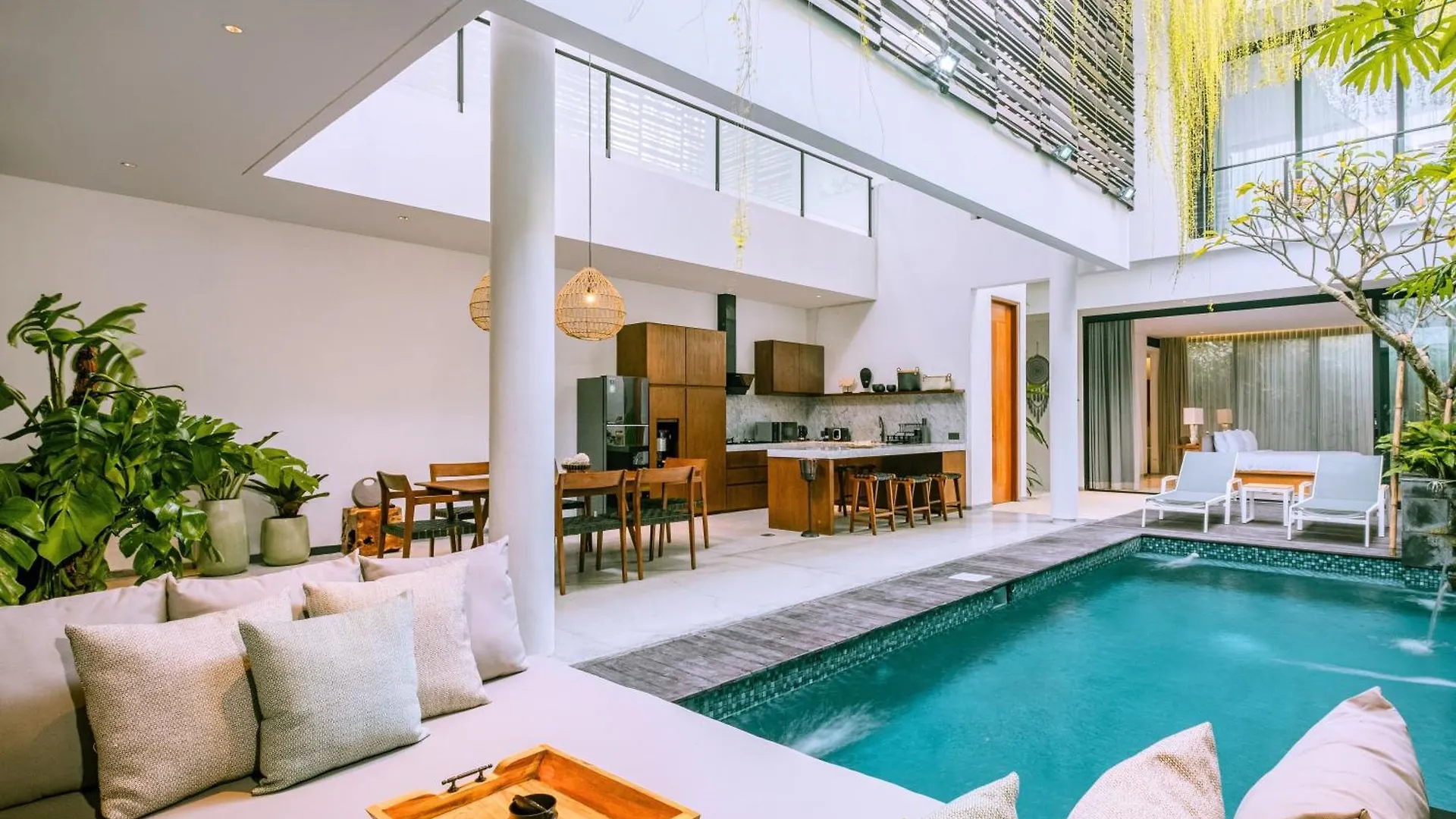 Entire Villa 3 Bedroom Private Pool Live Location #A19 Canggu  Indonesia