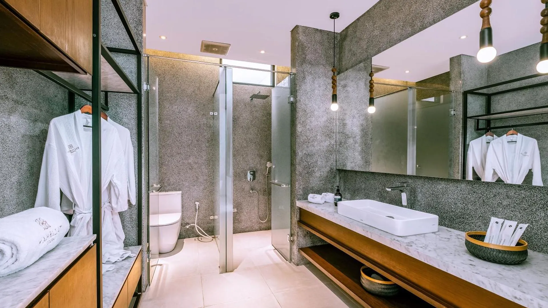 Entire Villa 3 Bedroom Private Pool Live Location #A19 Canggu   Canggu (Bali)