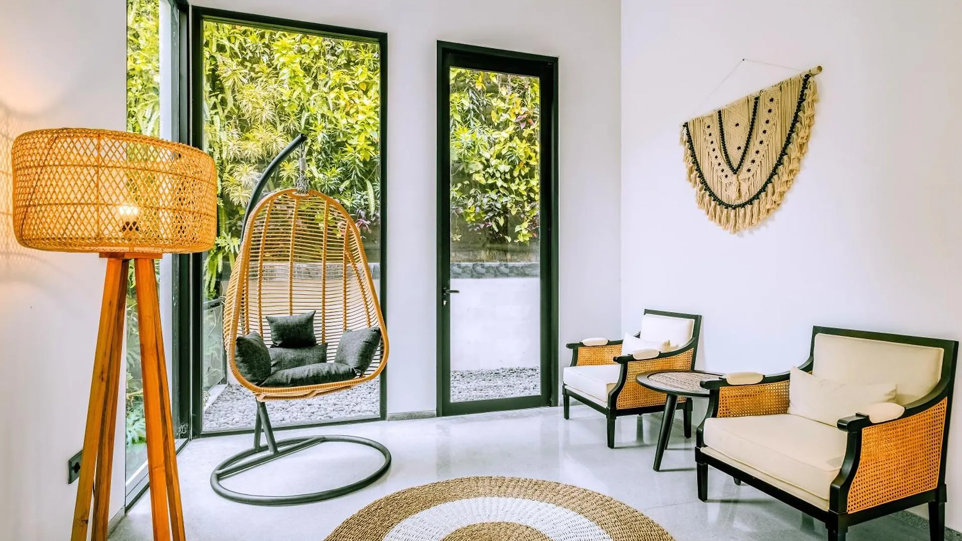 Entire Villa 3 Bedroom Private Pool Live Location #A19 Canggu
